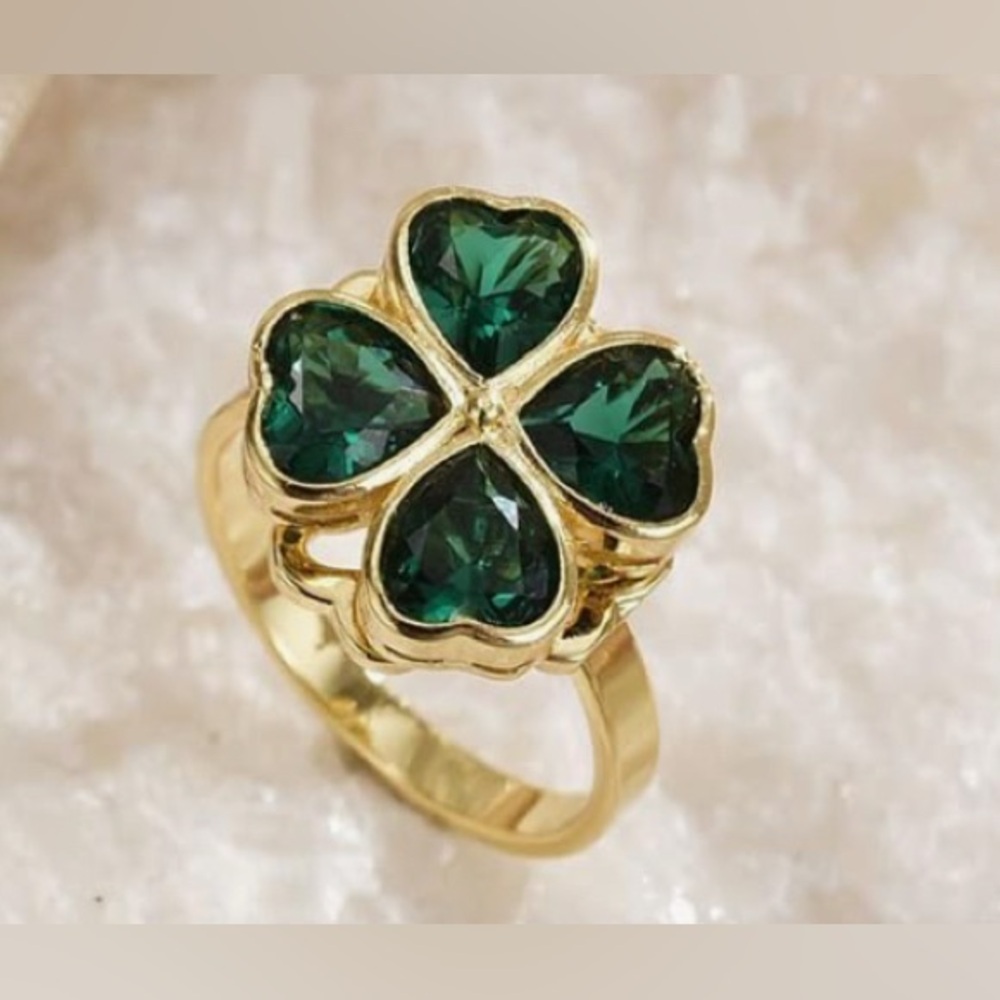 Gorgeous Neiman Marcus spinning 4 Leaf Clover Emerald Ring adjustable